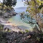 Holiday Home Pernat Case de vacanță *