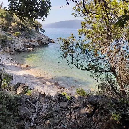 Holiday Home Pernat Dom wakacyjny *