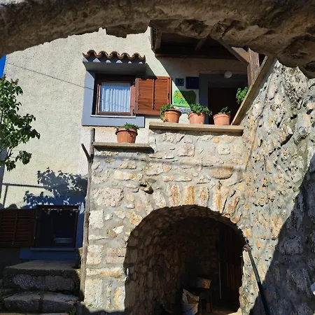 펜션 Holiday Home Pernat Pernata