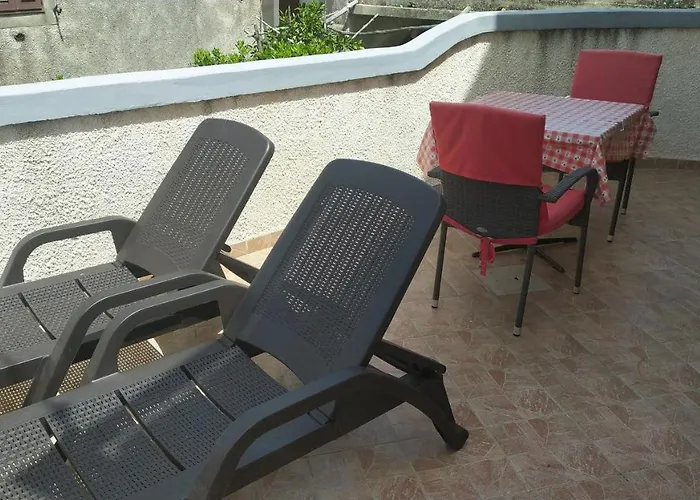 Holiday Home Pernat Case de vacanță